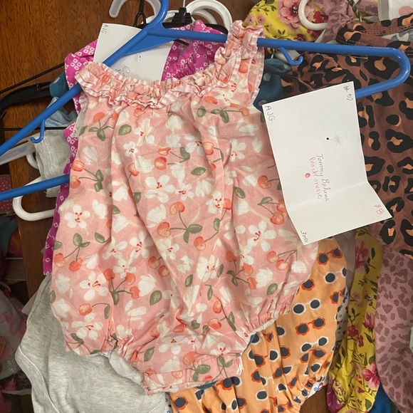 0-3 & 3-6 summer wear - Picture 9 of 10